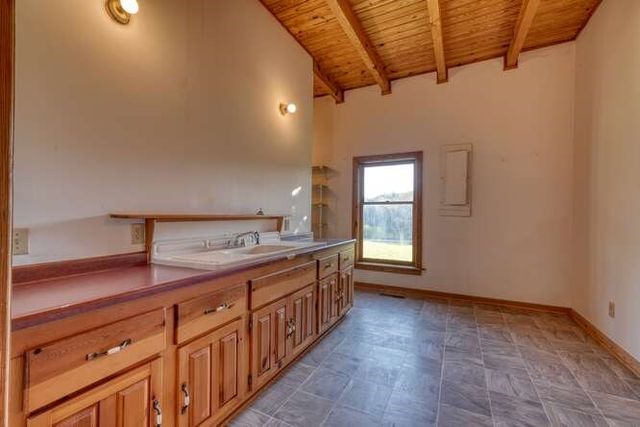 62 Stable Gate Drive, Blairsville, GA 30512