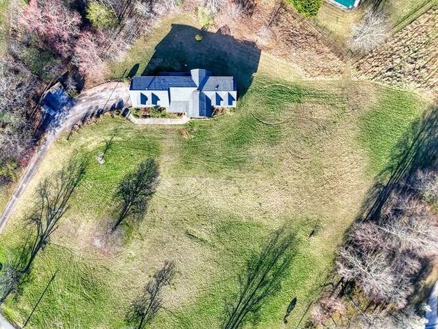 62 Stable Gate Drive, Blairsville, GA 30512