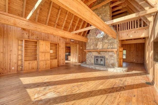 62 Stable Gate Drive, Blairsville, GA 30512