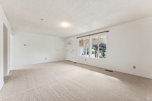 18023 Mulberry Ave, Sonoma, CA 95476