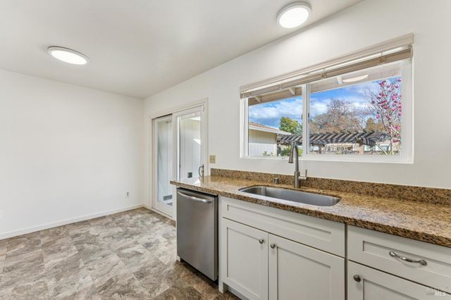 18023 Mulberry Ave, Sonoma, CA 95476