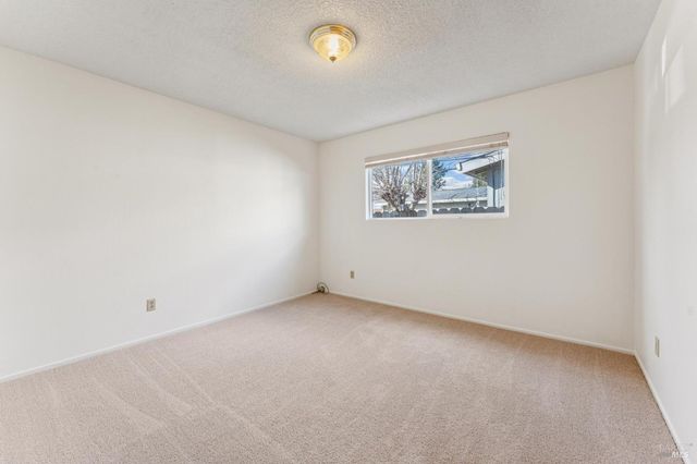 18023 Mulberry Ave, Sonoma, CA 95476