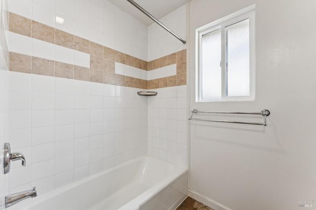 18023 Mulberry Ave, Sonoma, CA 95476