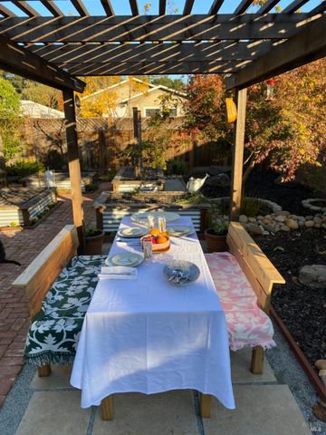 18023 Mulberry Ave, Sonoma, CA 95476