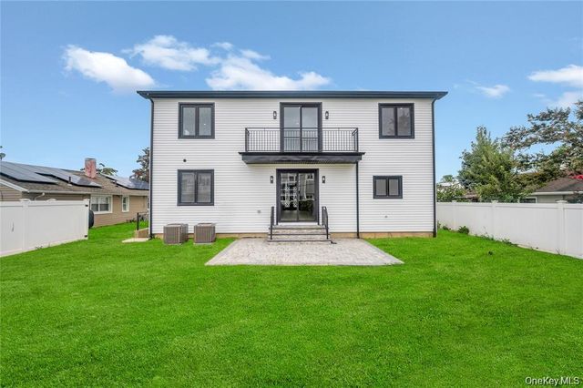 2571 Alder Avenue, East Meadow, NY 11554