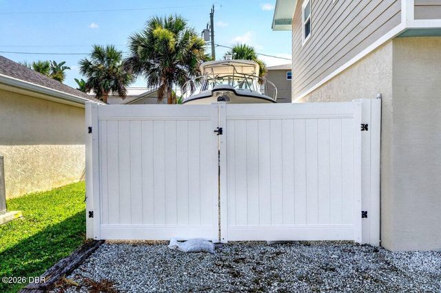 4717 S Atlantic Avenue, New Smyrna Beach, FL 32169