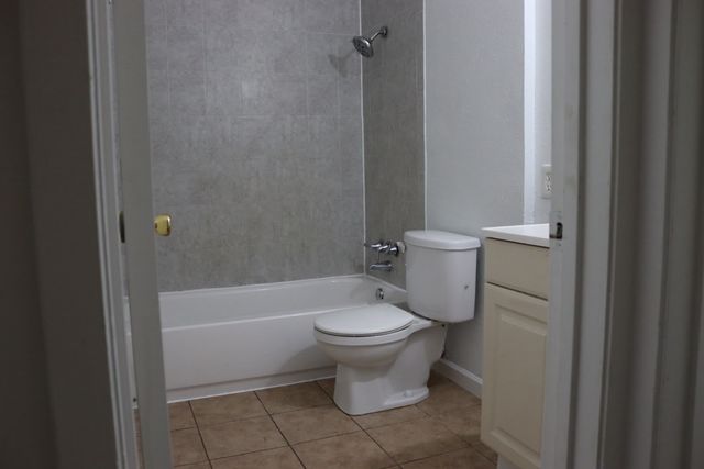 928 S Weatherred Drive, Richardson, TX 75080