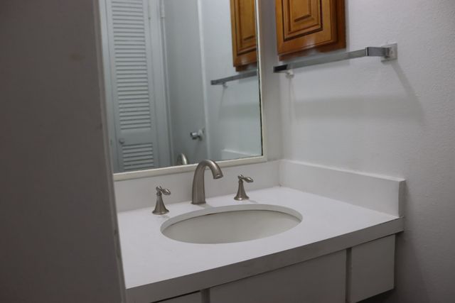 928 S Weatherred Drive, Richardson, TX 75080