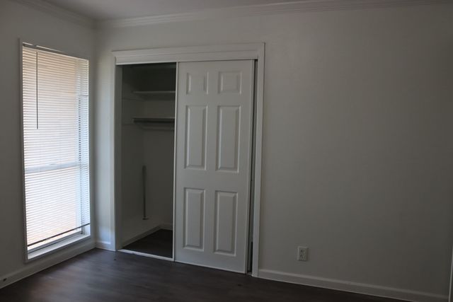 928 S Weatherred Drive, Richardson, TX 75080