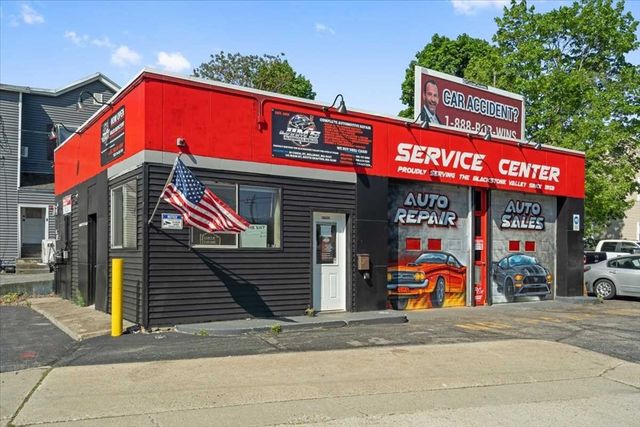 28 Canal Street, Millbury, MA 01527