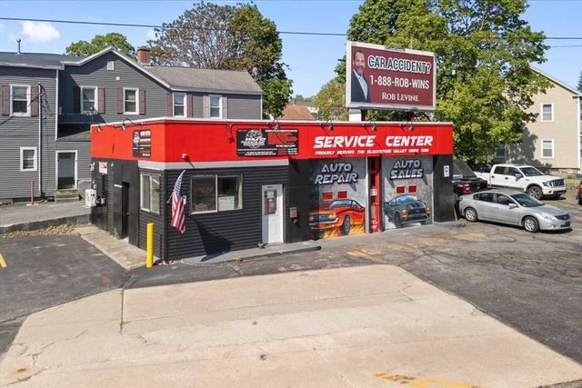 28 Canal Street, Millbury, MA 01527