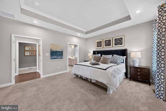 602 VAN BUREN CT, Swedesboro, NJ 08085