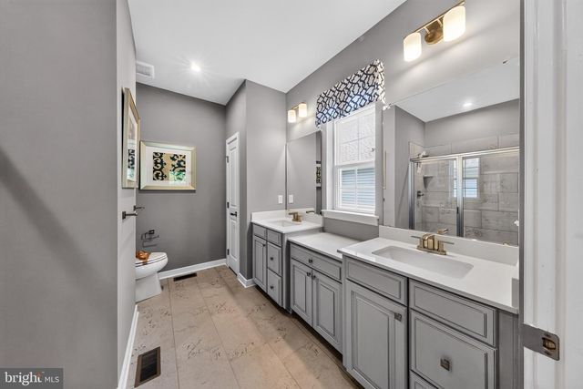602 VAN BUREN CT, Swedesboro, NJ 08085