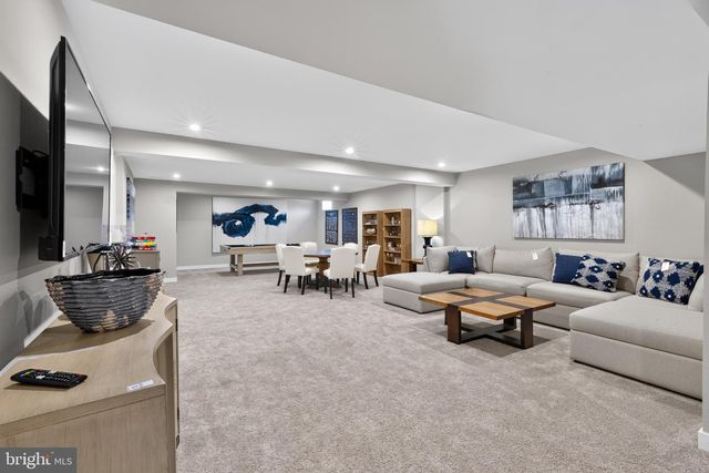 602 VAN BUREN CT, Swedesboro, NJ 08085