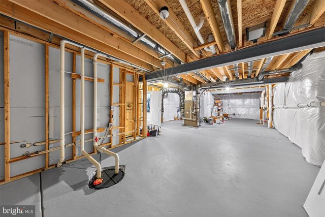 602 VAN BUREN CT, Swedesboro, NJ 08085