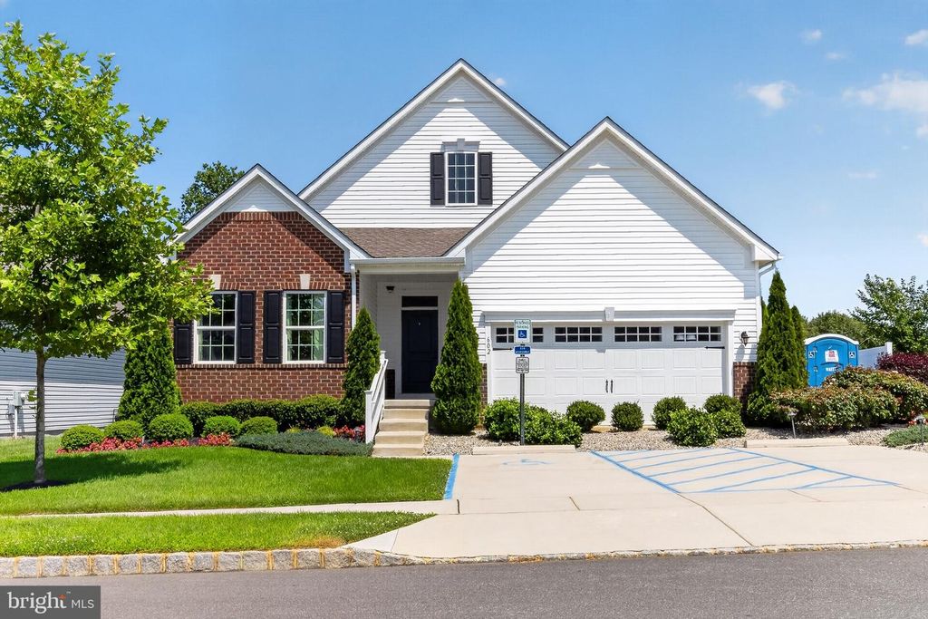 602 VAN BUREN CT, Swedesboro, NJ 08085