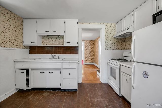 31 North Ellicott Street, Amherst, NY 14221