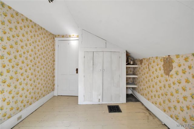 31 North Ellicott Street, Amherst, NY 14221