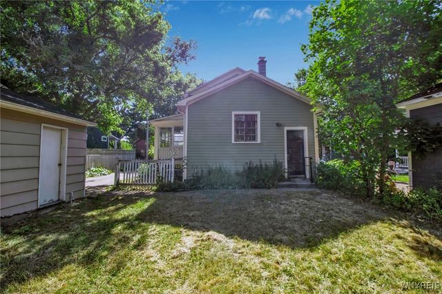 31 North Ellicott Street, Amherst, NY 14221