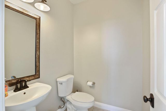 1134 Sangria Ln, Manteca, CA 95336