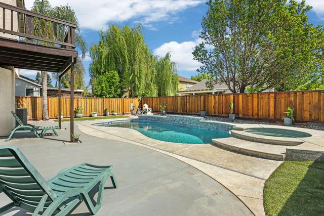 1134 Sangria Ln, Manteca, CA 95336