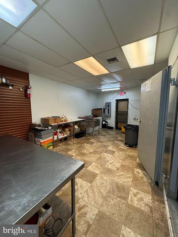 10105 VERREE RD, Philadelphia, PA 19116