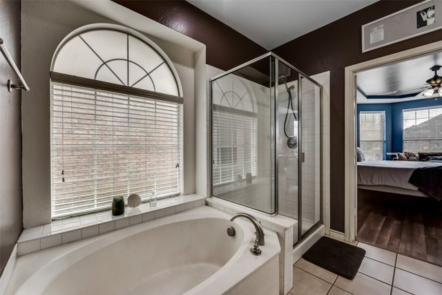 6329 Redeagle Creek Drive, Fort Worth, TX 76179