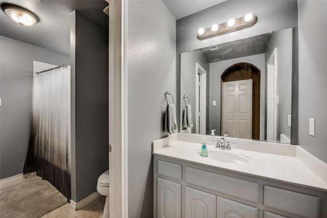 6329 Redeagle Creek Drive, Fort Worth, TX 76179