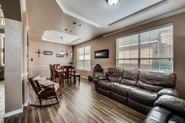 6329 Redeagle Creek Drive, Fort Worth, TX 76179