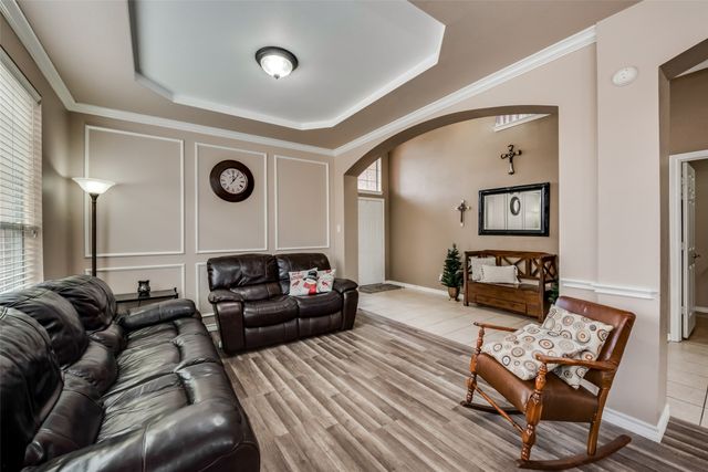 6329 Redeagle Creek Drive, Fort Worth, TX 76179