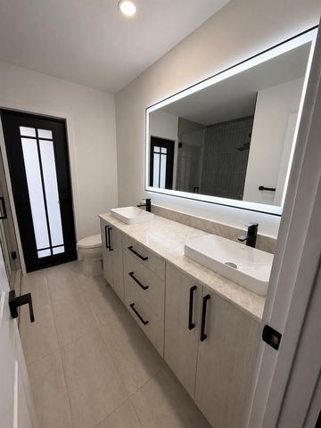 11370 NW 29th Street, Sunrise, FL 33323