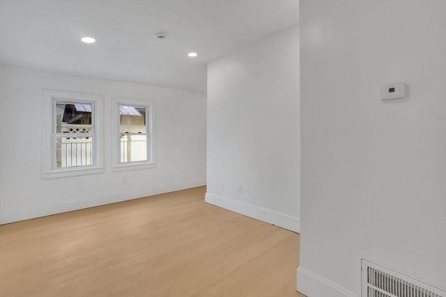 140 Wait St, Springfield, MA 01104