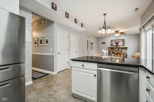 6141 Chadworth Way, Indianapolis, IN 46236