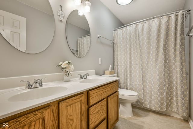 6141 Chadworth Way, Indianapolis, IN 46236