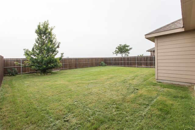 905 Silverbell Street, Princeton, TX 75407