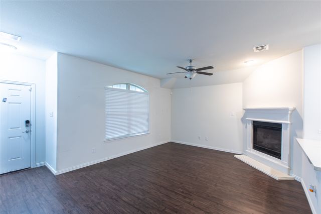 905 Silverbell Street, Princeton, TX 75407