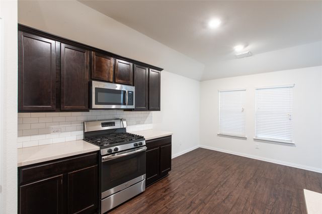 905 Silverbell Street, Princeton, TX 75407