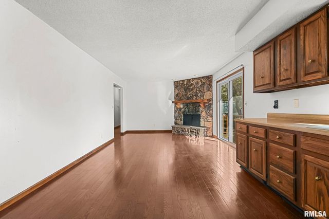 285 Trillium Lane, Springfield, IL 62707