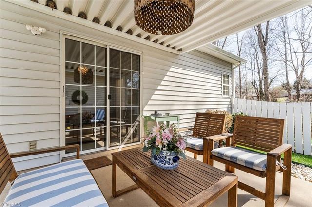 2824 Wynfield Crossing Lane, Winston-salem, NC 27103