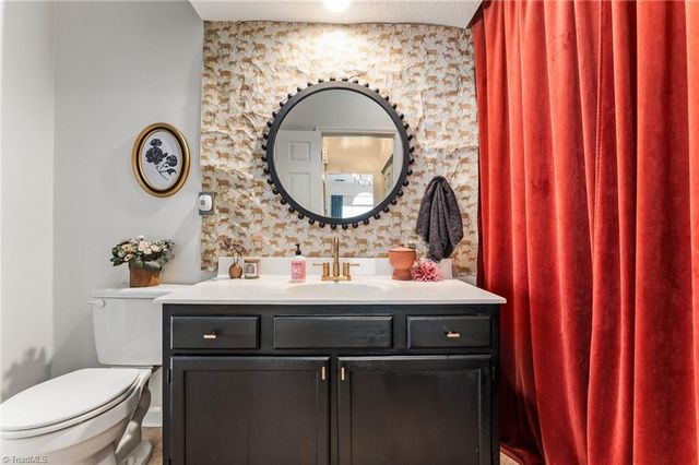 2824 Wynfield Crossing Lane, Winston-salem, NC 27103