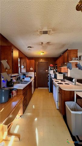 712 N 23rd Street, Copperas Cove, TX 76522