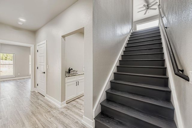 1403 Sunset DR, Marble Falls, TX 78654