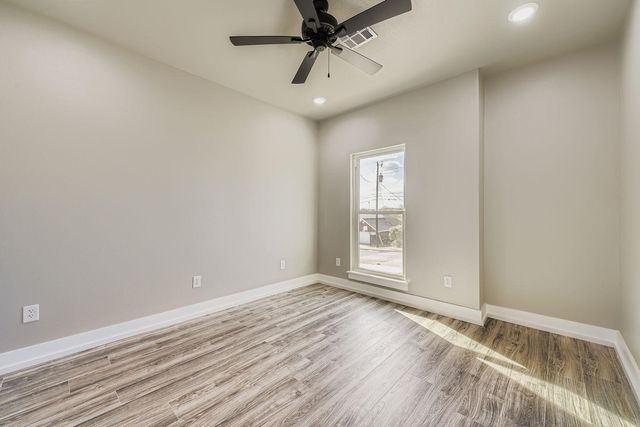 1403 Sunset DR, Marble Falls, TX 78654