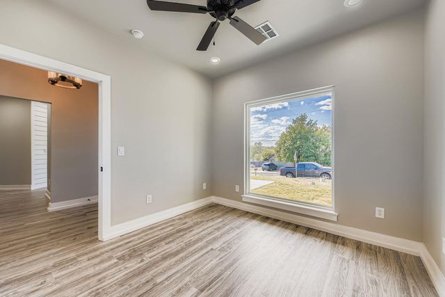 1403 Sunset DR, Marble Falls, TX 78654