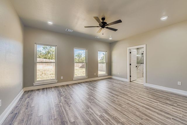 1403 Sunset DR, Marble Falls, TX 78654