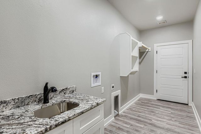 1403 Sunset DR, Marble Falls, TX 78654