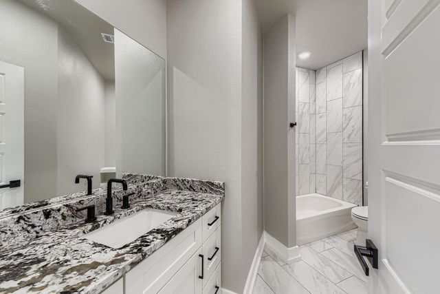 1403 Sunset DR, Marble Falls, TX 78654