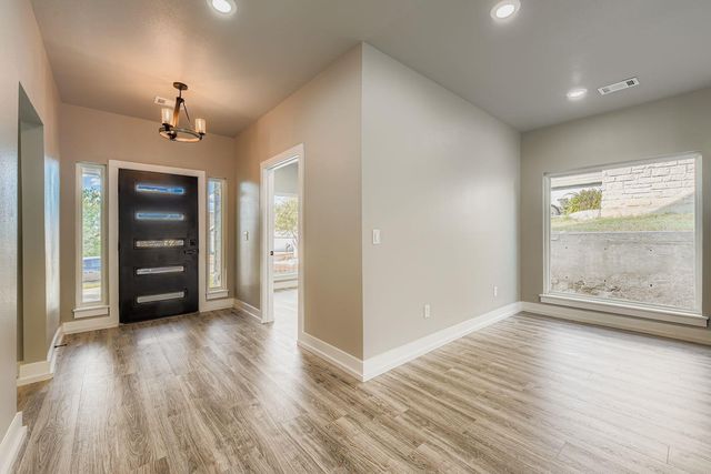 1403 Sunset DR, Marble Falls, TX 78654