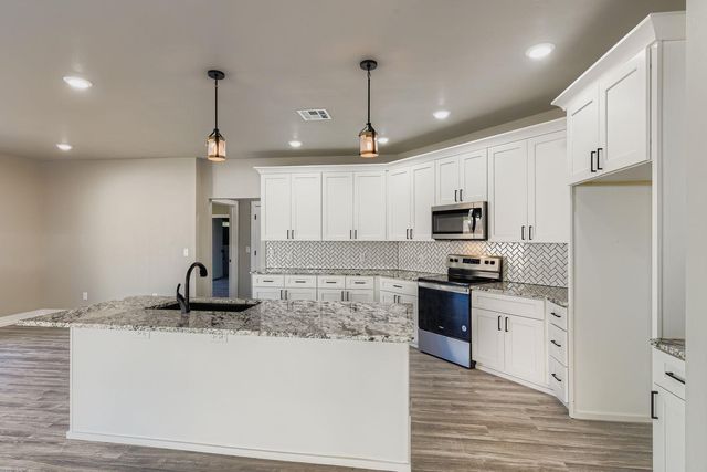 1403 Sunset DR, Marble Falls, TX 78654