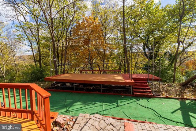 223 REBEL HILL RD, Conshohocken, PA 19428